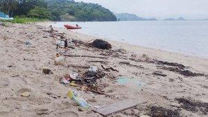 SAMPAH-Sampah-menumpuk-di-Pantai-Pede-Labuan-Bajo.jpg