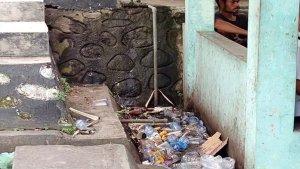 SAMPAH-Tumpukan-sampah-plastik-berupa-beberapa-botol-bekas-air-mineral.jpg