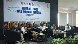 SAMPAIKAN-MATERI-SEMINAR.jpg