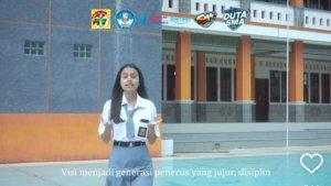 Siswa-SMAS-Katolik-Regina-Pacis-Bajawa-1.jpg