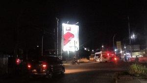 TAK-MENYALA-Lampu-merah-di-simpang-empat-Mbaumuku-Kota-Ruteng-tidak-berfungsi.jpg