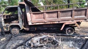 TERBAKAR-Kondisi-mobil-keluarga-Aderito-Gonsalves-dan-Demitriana-Belak.jpg