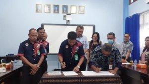 Teken-MoU-Politani-Kupang.jpg