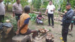 Terduga-pelaku-pencurian-ternak-sapi-dan-barang-bukti-saat-diamankan-Polisi.jpg