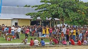 Warga-padati-lokasi-acara-HUT-TribunFlorescom.jpg
