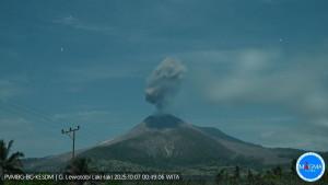 erupsi-selasa-dini-hari-lewotobi-lakilaki.jpg