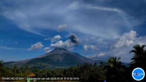 erupsi-senin-sore.jpg