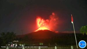 gunung-lewotobi-meletus-jumat-1-agustus.jpg