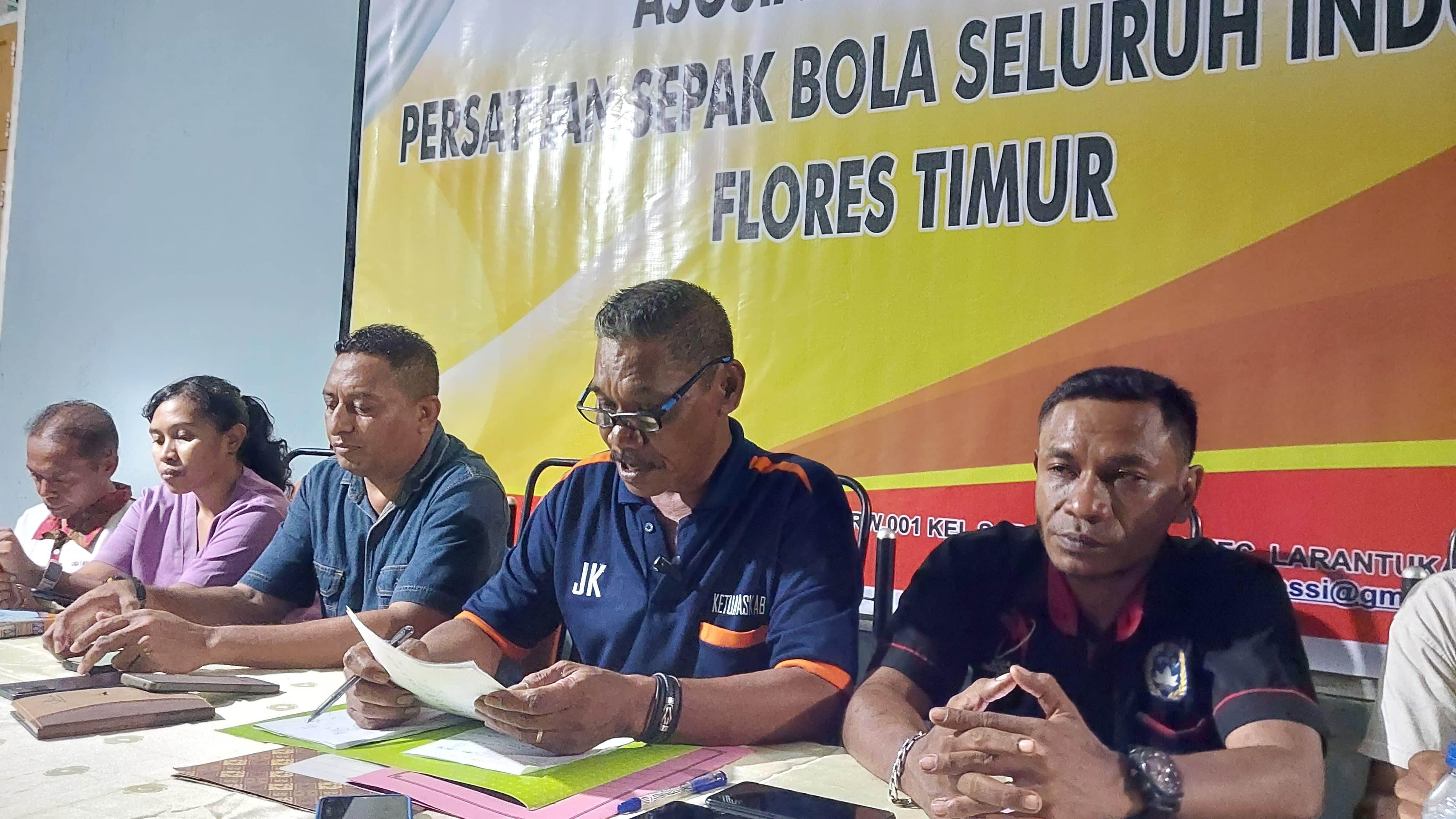 BERI-KLARIFIKASI-Ketua-Askab-PSSI-Flores-Timur-Jhon-Kopong.jpg