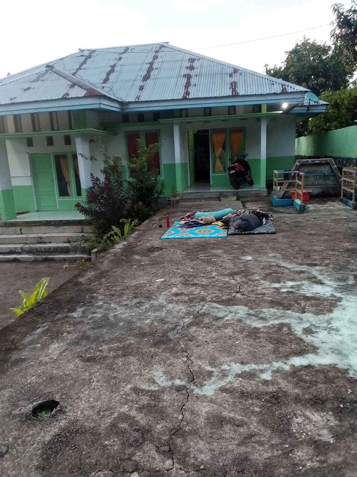 Dampak-Gempa-di-Lembata-NTT.jpg