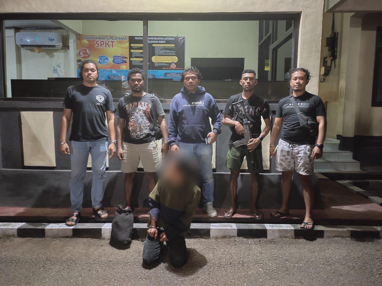 FP-41-pelaku-pembacokan-terhadap-anak-SD-ditangkap-Tim-Resmob-Komodo-Polres-Manggarai-Barat.jpg