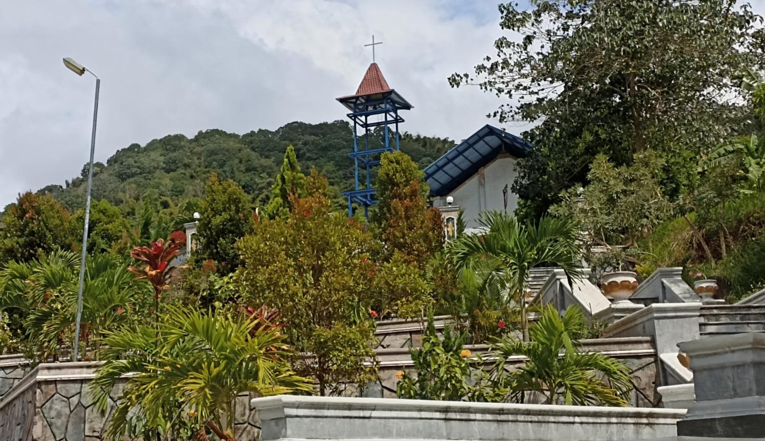 GEREJA-KATOLIK-GAKO-Gereja-Paroki-Santa-Asisi-Gako-Boawae-Nagekeo-di-Indonesia.jpg
