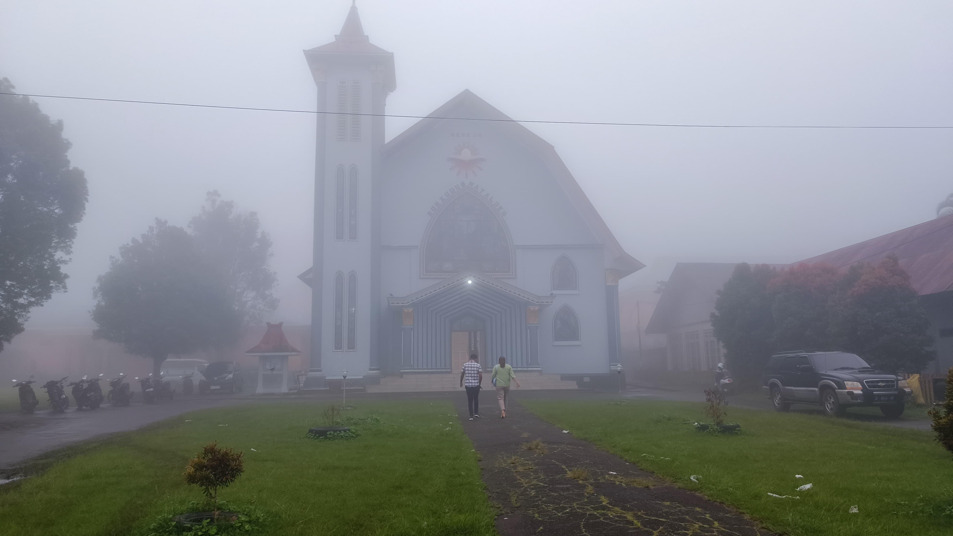 GEREJA-KATOLIK-MATALOKO-Gereja-Paroki-Roh-Kudus-Mataloko-di-Ngada-Bajawa-NTT-2025.jpg