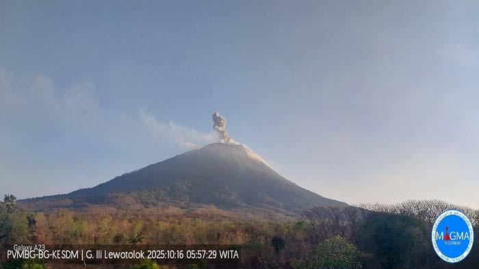 GUNUNG-LEWOTOLOK-Gunung-Lewotolok-meletus-pagi-ini-tinggi-kolom-600-Meter.jpg