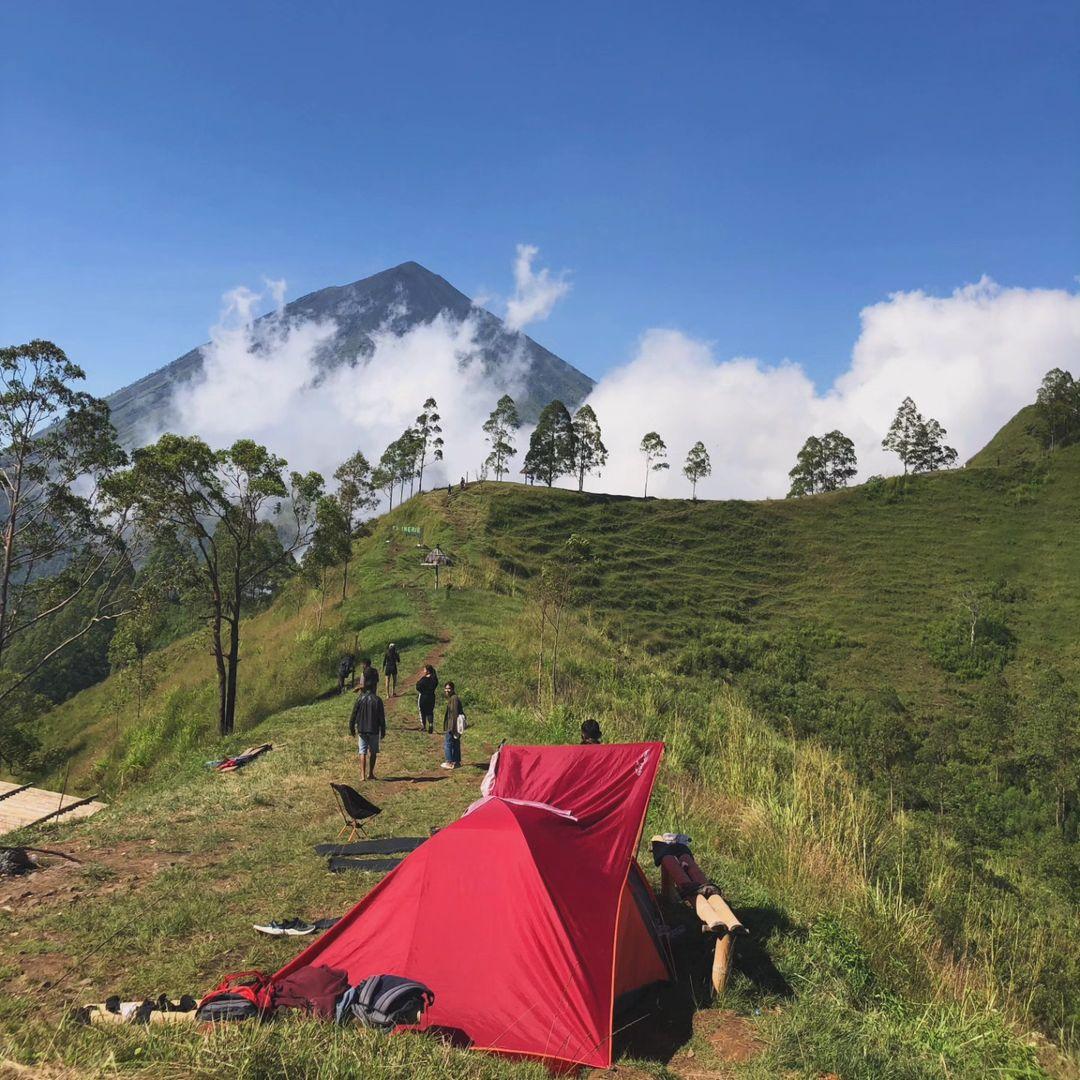 Gunung-dan-Bukit.jpg