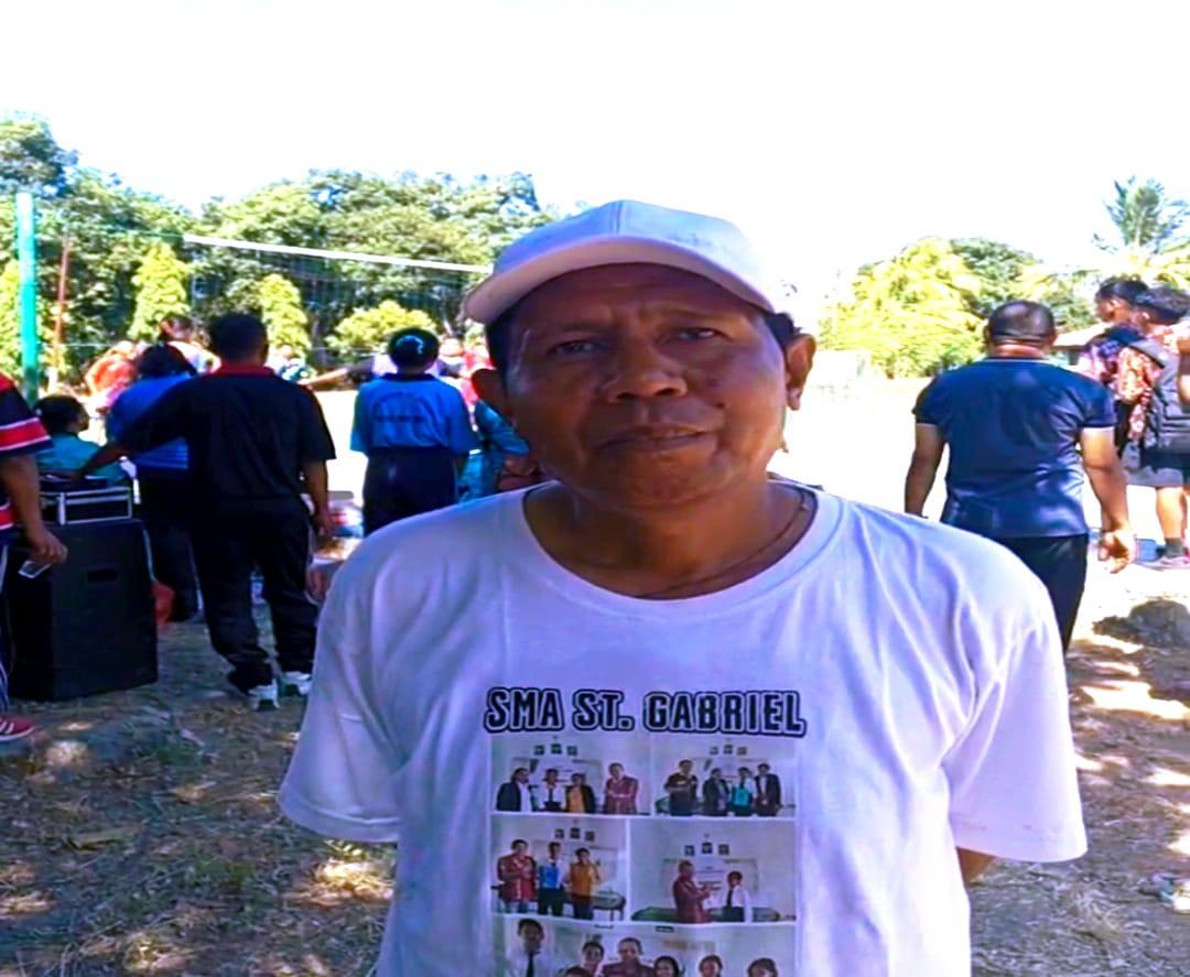 Kepala-Sekolah-SMAS-Sint-Gabriel-Maumere-Zakarias-Mayus-Madyanto-12.jpg