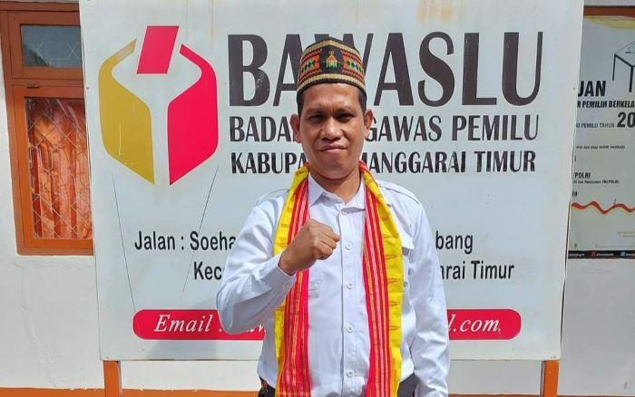 Ketua-Bawaslu-Manggarai-Timur-Zakarias-Gara-11.jpg