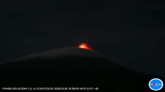 LEWOTOLOK-LEMBATA-Kondisi-Gunung-Lewotolok-di-Lembata-NTT-Selasa-2712026.jpg