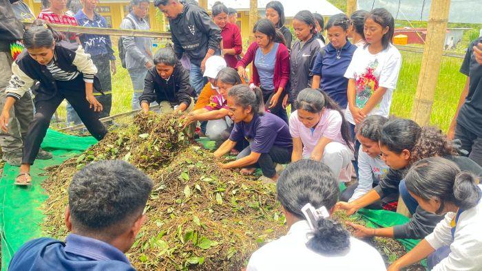 Mahasiswa-Stiper-Flores-Bajawa-Kimia.jpg