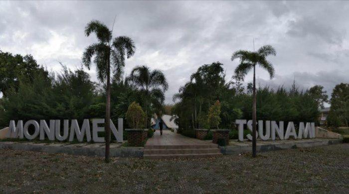 Monumen-Tsunami-Sikka-3.jpg