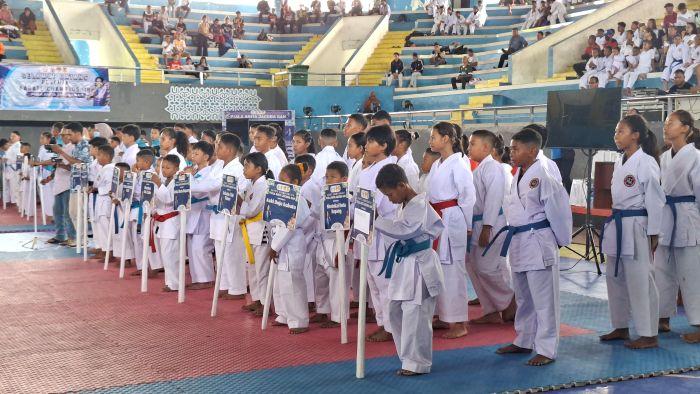 513 Atlet Karate se-NTT Berkompetisi di Open Tournament Piala Anita Gah