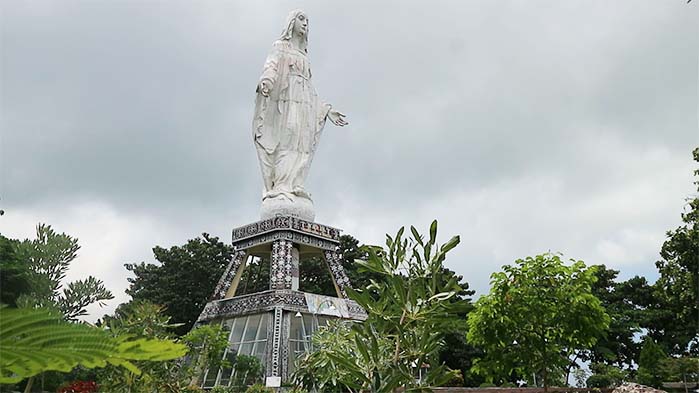 Patung-Maria-Bunda-Segala-Bangsa-di-Bukit-Nilo.jpg