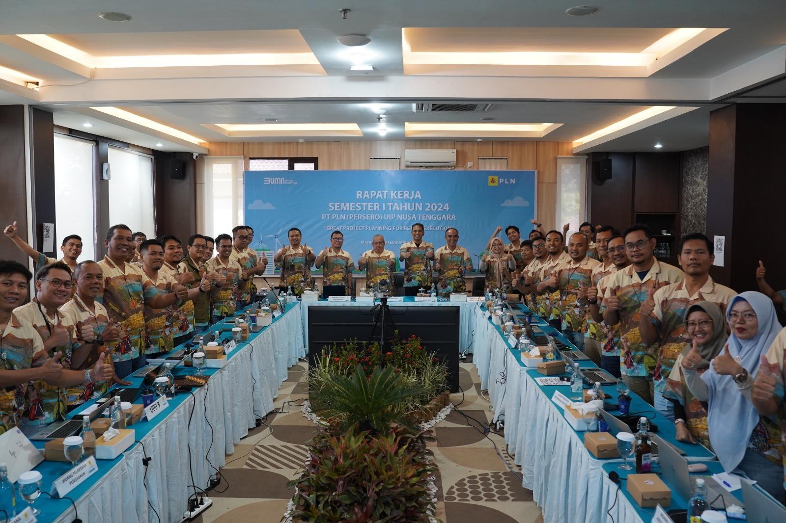 RAPAT-KERJA-Dalam-rangka-memperkuat-sinergisitas-dan-penjabaran-proyek.jpg