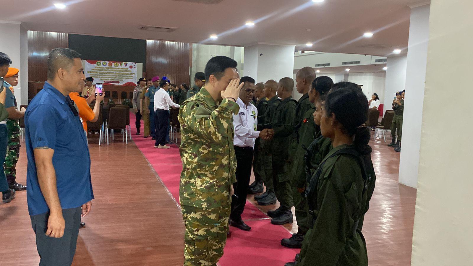 SALAMI-PESERTA-Wali-Kota-Kupang-Christian-Widodo-DI-uNDANA-kUPANG.jpg