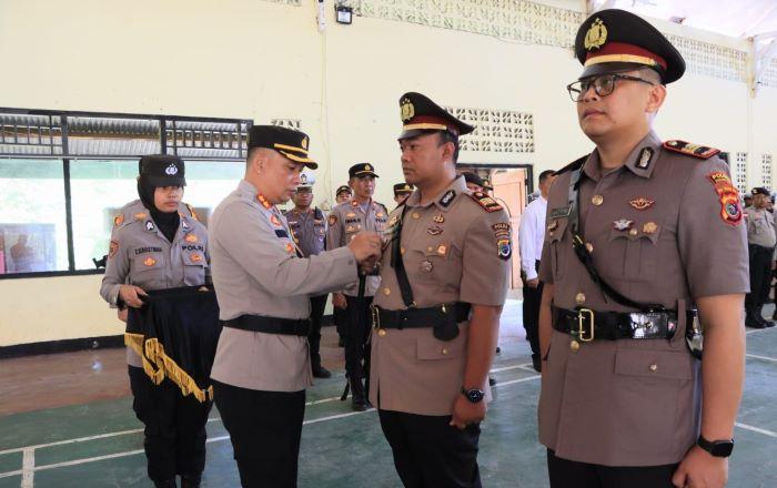 Kapolres Manggarai Barat AKBP Ari Satmoko Pimpin Sertijab Kasat Reskrim dan Kapolsek Komodo