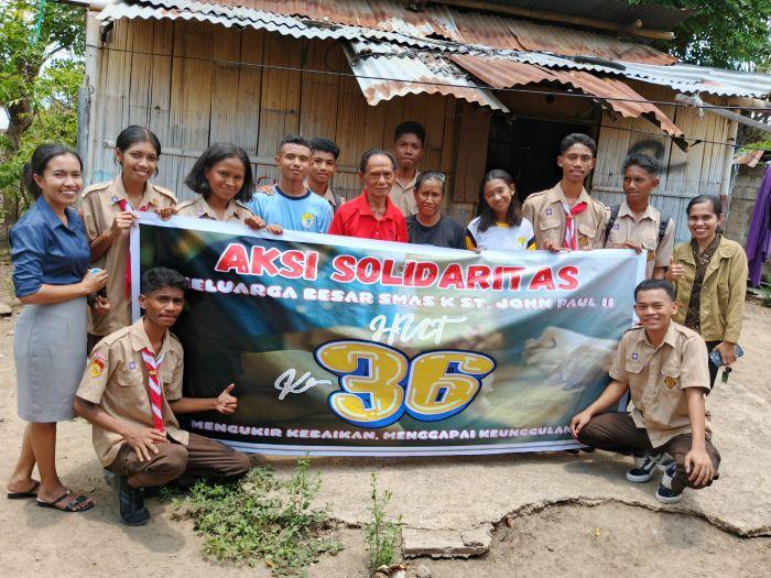 Siswa-SMAS-Katolik-John-Paul-II-Maumere-Aksi-Sosial.jpg