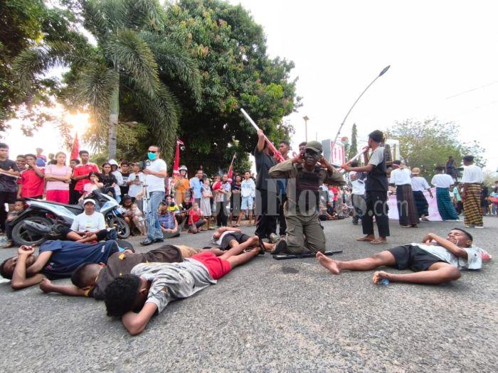Kisah Du’a Toru dan Teka Iku Menggema di Karnaval 2025 Lewat Atraksi Siswa SMK Santa Mathilda