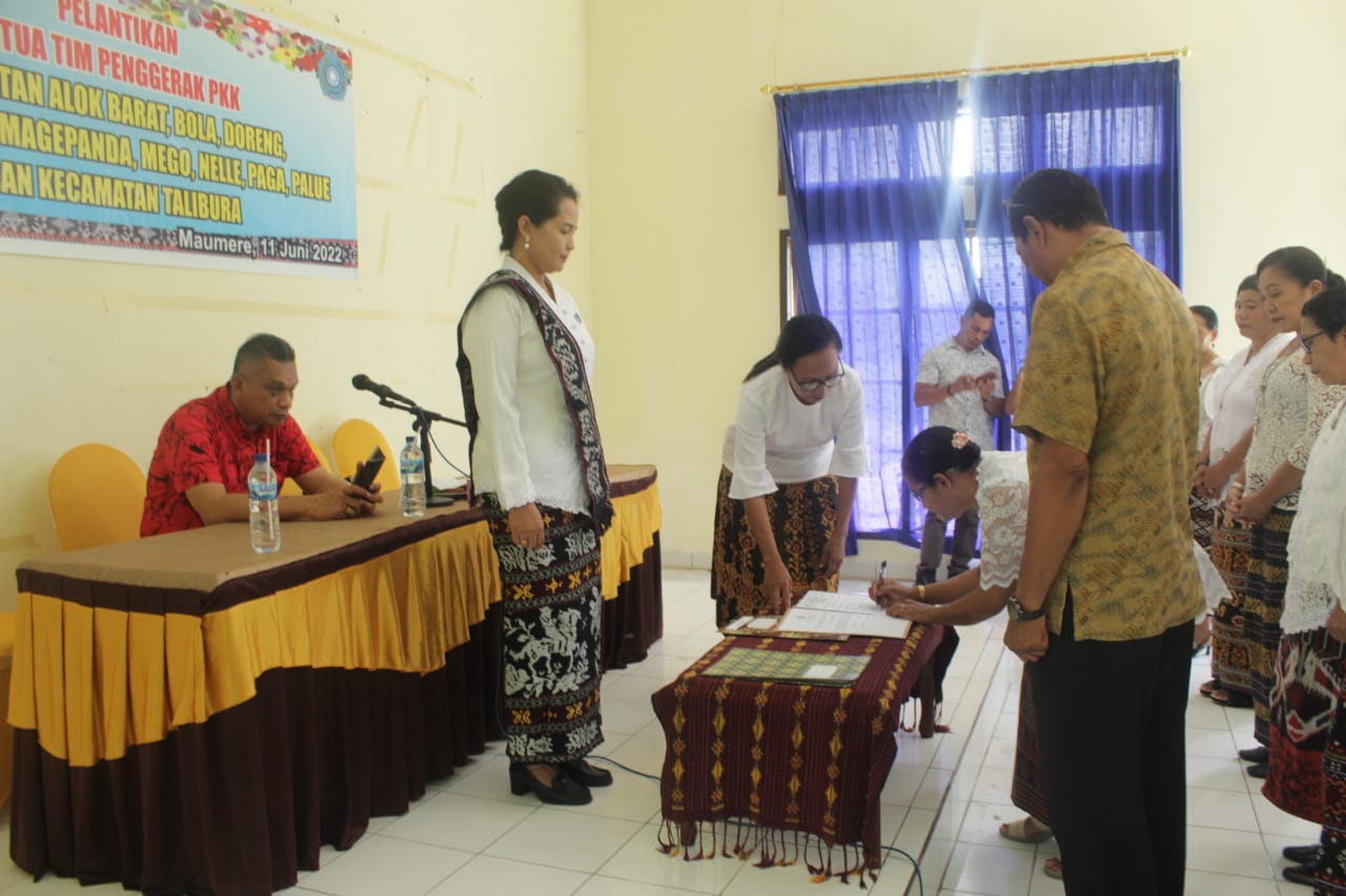 Suasana-pelantikan-TP-PKK-di-Aula-Kantor-Bupati-Sikka.jpg