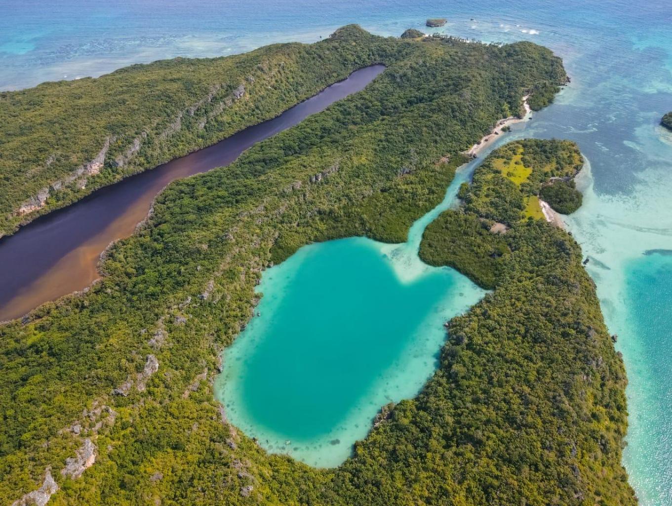 2 Telaga dengan Pesona Menakjubkan di NTT, Ada di Pulau Rote dan Ujung Pulau Flores