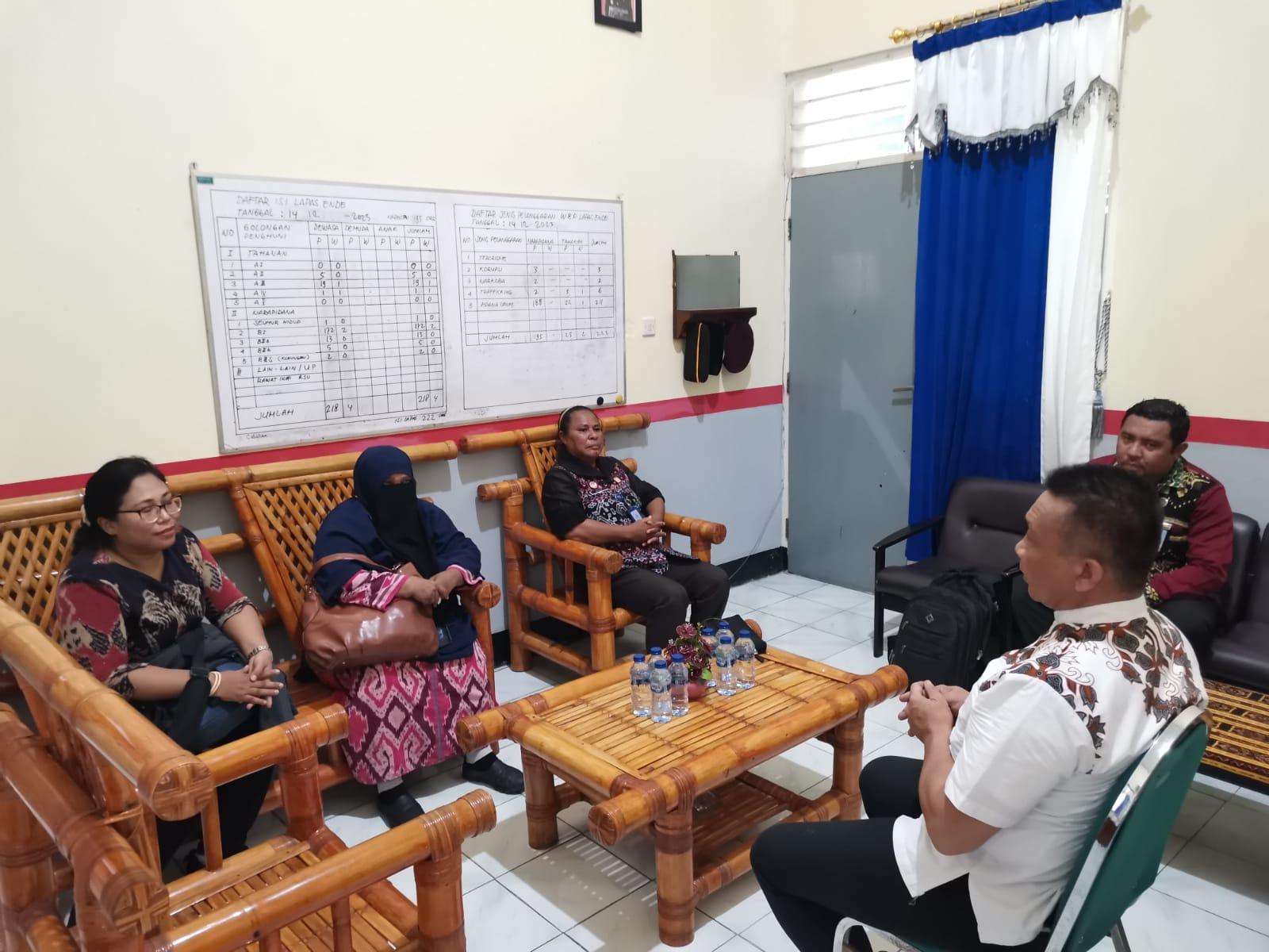 Tim-Kemenhukham-NTT-di-Lapas-Ende-1.jpg