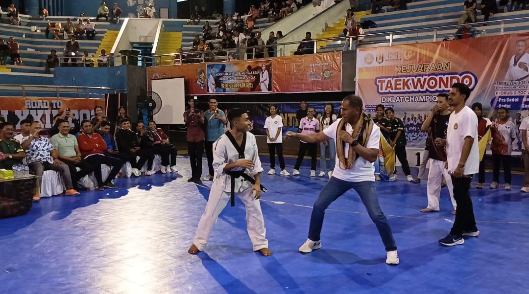 PON 2028, Wakil Gubernur NTT Johni Asadoma: Atlet Taekwondo Bekerja Keras Mulai dari Sekarang