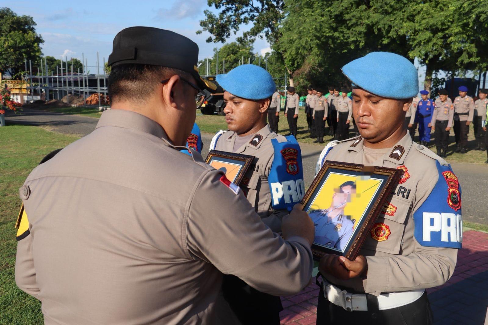 UPACARA-PEMECATAN-Polres-Ende-resmi-menggelar-Upacara-Pemberhentian-Tidak-Dengan-Horma.jpg