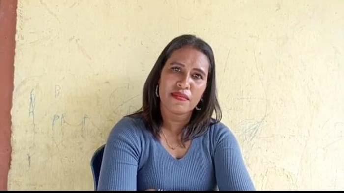 Yuditha-Lero-Kirie-33-calon-kepala-desa-perempuan-di-desa-Wolomotong.jpg