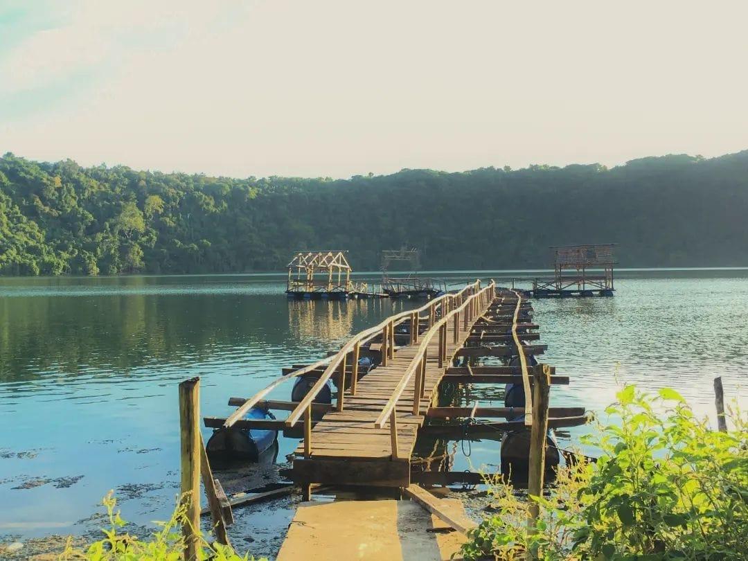 Kunjungi Danau Asmara di Flores Timur NTT, Destinasi Wisata yang Cocok untuk Healing