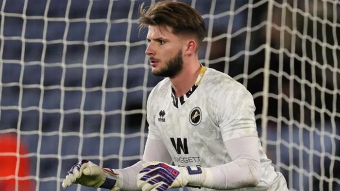 Penjaga Gawang Millwal dan Timnas Montenegro Matija Sarkic Meninggal Dunia