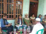 BI-Perwakilan-NTT-mengunjungi-Desa-Siru-dan-memberikan-bantuan-alsintan-untuk-petani.jpg