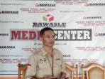 Bawaslu-Kabupaten-Manggarai-Yohanes-Manasye.jpg