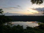 Danau-Asmara-yang-terletak-di-Desa-Waibao-Kecamatan-Tanjung-Bunga-Kabupaten-Flores-Timur.jpg