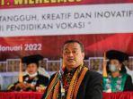 Direktur-Institut-Jacob-Nuwa-Wea-William-Yani-Wea.jpg