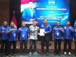 Mario-Pranda-menerima-SK-pencalonan-dari-Ketua-Umum-Partai-Demokrat.jpg