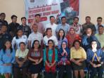 POSE-BERSAMA-Komisi-Yudisial-KY-Republik-Indonesia-melalui-Kantor-Penghubung.jpg
