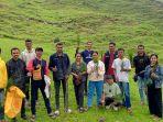 POSE-BERSAMA-Mahasiswa-Pelajar-IMAPETLIS-Kefamenanu-dan-Mutis-Nablole.jpg