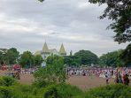 SHOLAT-Lapangan-Kota-Baru-Maumere-tempat-Sholat-Idul-Fitri-Rabu-10-April-2024.jpg