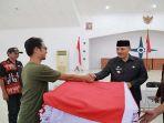 TERIMA-BENDERA-Bendera-Merah-Putih-sepanjang-340-meter.jpg