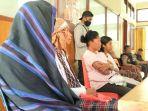 Tutup-Kepala-Pakai-Sarung.jpg