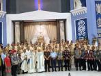 fOTO-BERSAMA-DUTA-VATIKAN-DI-SUMBA-NTT.jpg